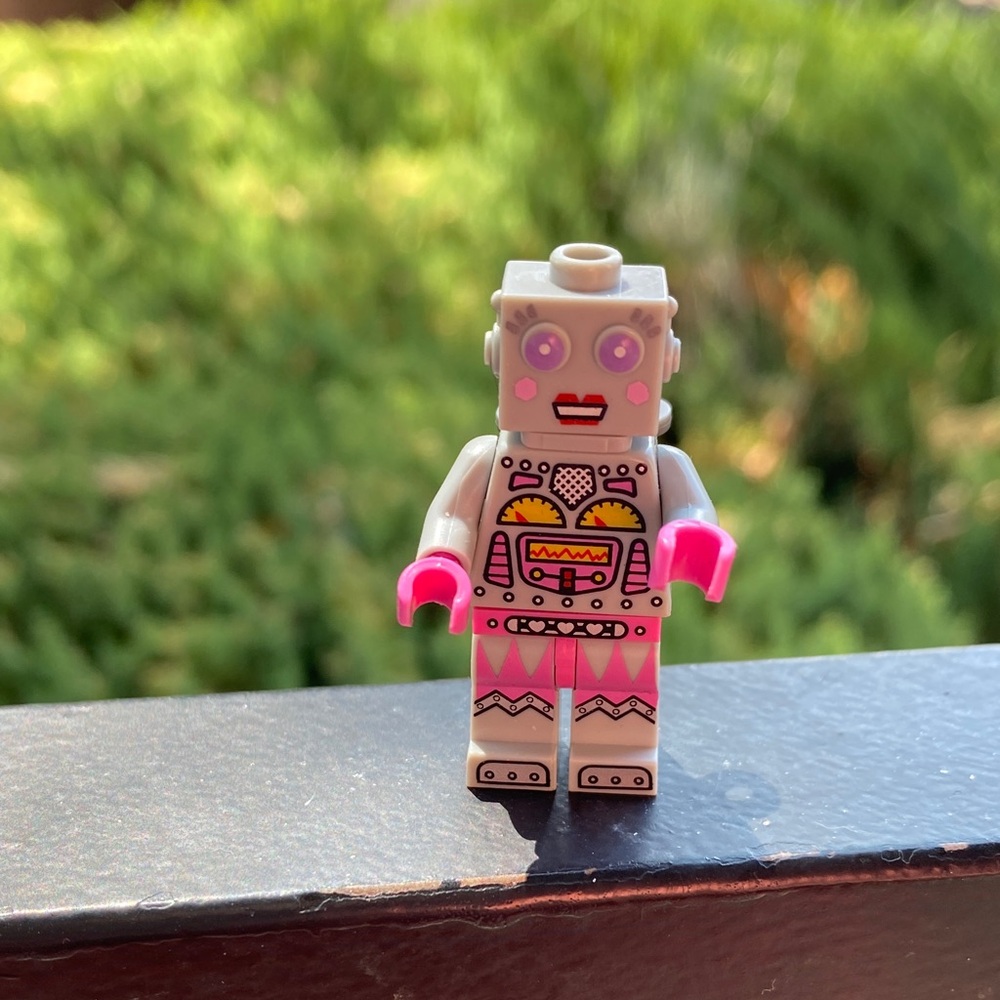Lego mini fig pink robot